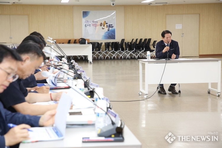 안양시는 9일 시청 상황실에서 농수산물도매시장 시설현대화사업 타당성 조사 용역 착수보고회를 개최했다