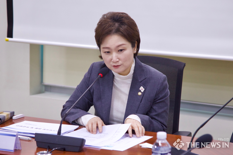 이언주 더불어민주당 최고위원(미래경제성장전략위원장, AI강국위원회 AX분과장)이 12일 「자율주행산업 지원 특별법」을 대표발의했다.