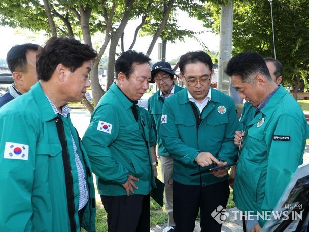권기창 안동시장, 김형동 국회의원과 안동댐 녹조발생현장 방문